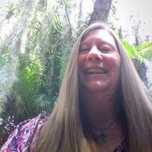 Meet your Posher, Cindy